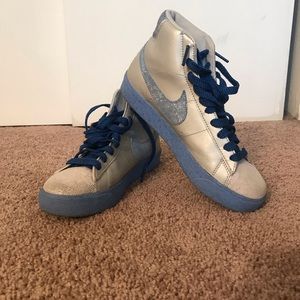 NIKE High Tops